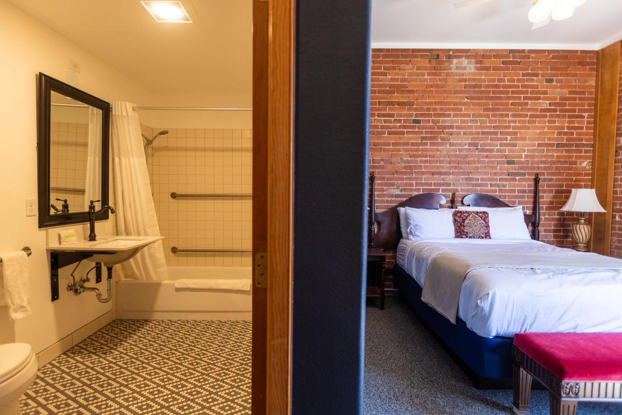 Hotel The Victor